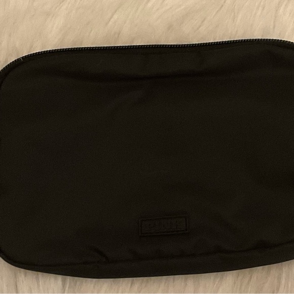 PINK Victoria’s Secret Belt Bag - Picture 8 of 10